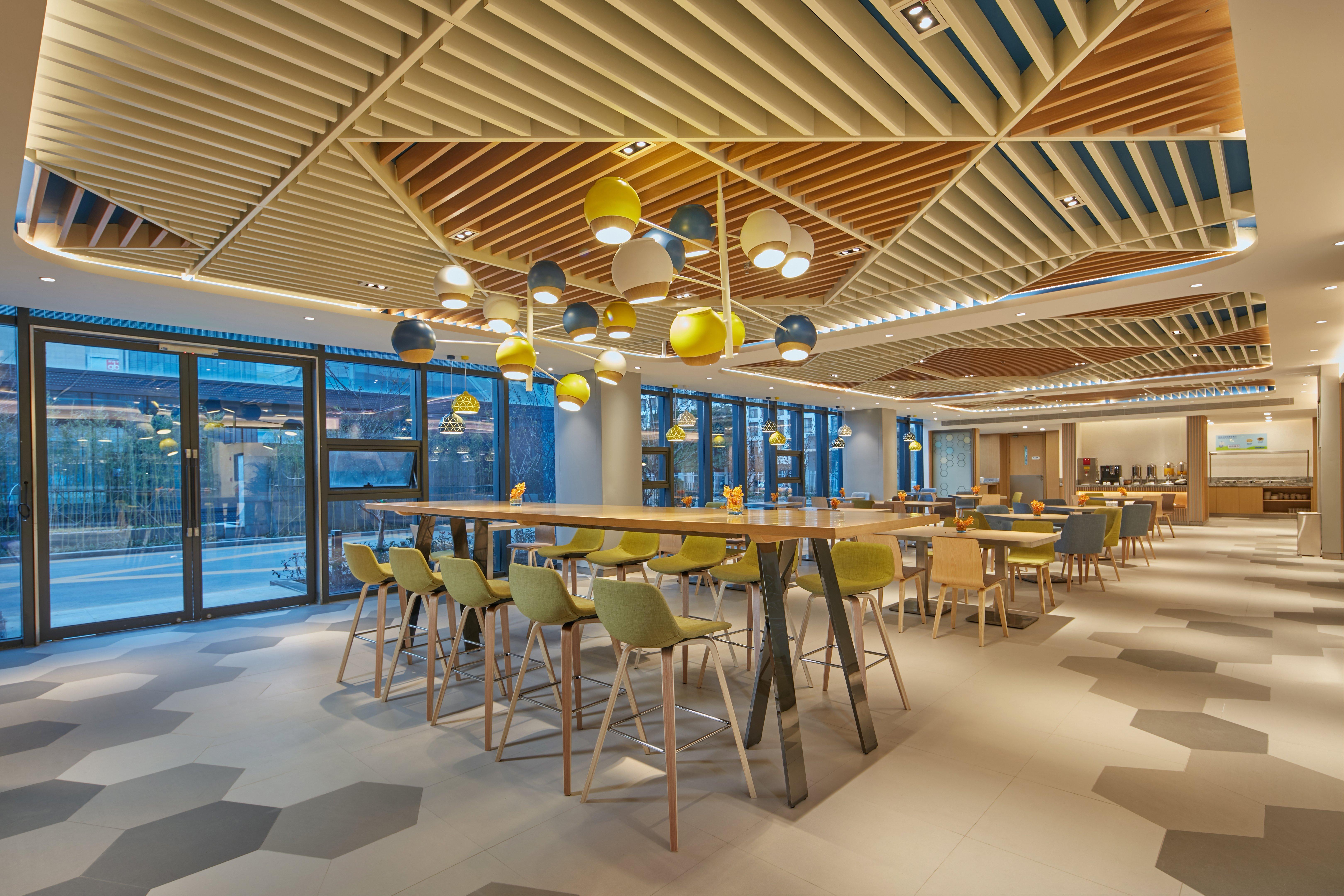 Holiday Inn Express Nantong Textile City By Ihg Bagian luar foto